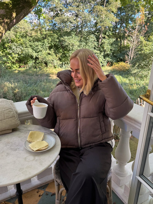 Short Puffer Jacket - Licorice